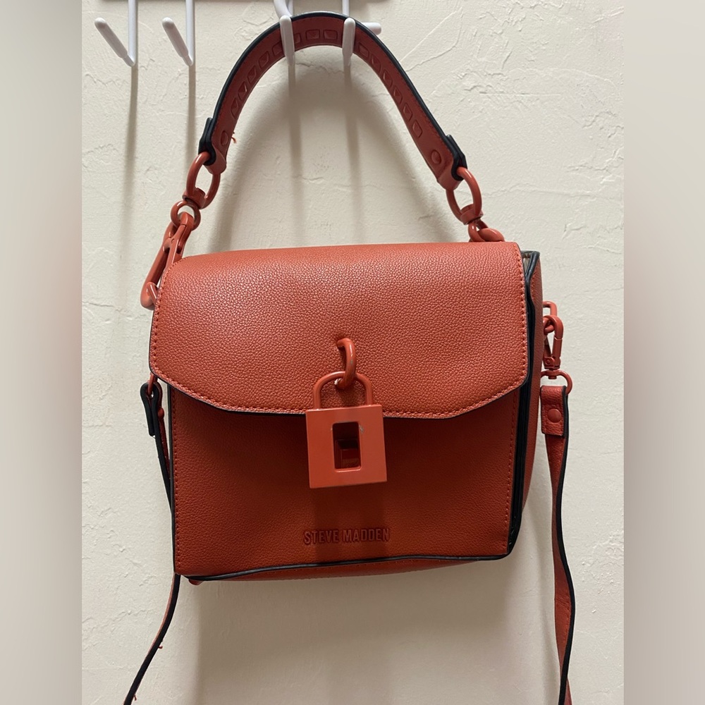 Steve Madden Embry Box Bag Crossbody